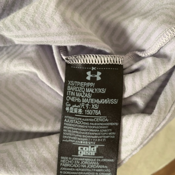 Under Armour Ladies Long sleeve top - XS - Picture 5 of 5